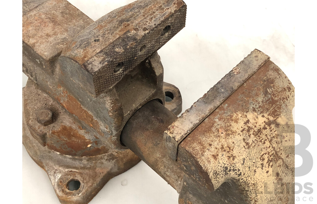 Winton Vintage Heavy Duty 120mm Bench Vice