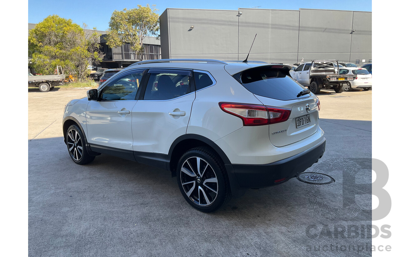 4/2016 Nissan Qashqai TI (4x2) J11 4d Wagon White 2.0L
