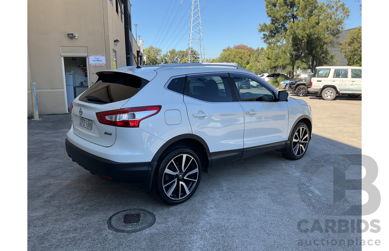 4/2016 Nissan Qashqai TI (4x2) J11 4d Wagon White 2.0L