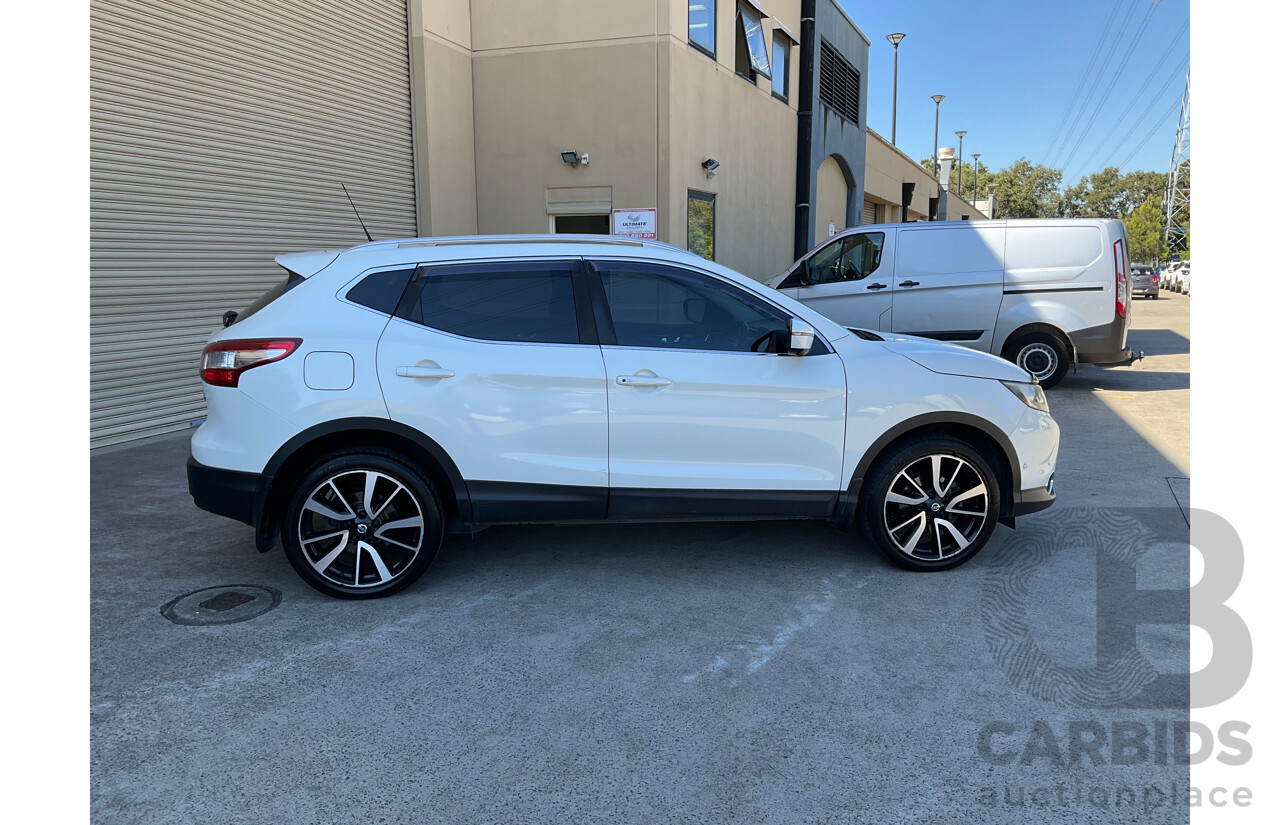 4/2016 Nissan Qashqai TI (4x2) J11 4d Wagon White 2.0L