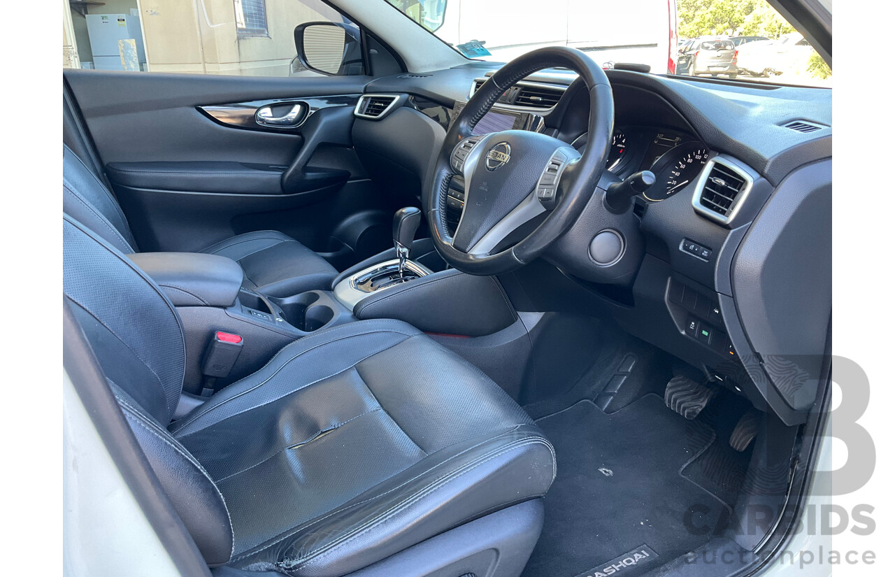 4/2016 Nissan Qashqai TI (4x2) J11 4d Wagon White 2.0L