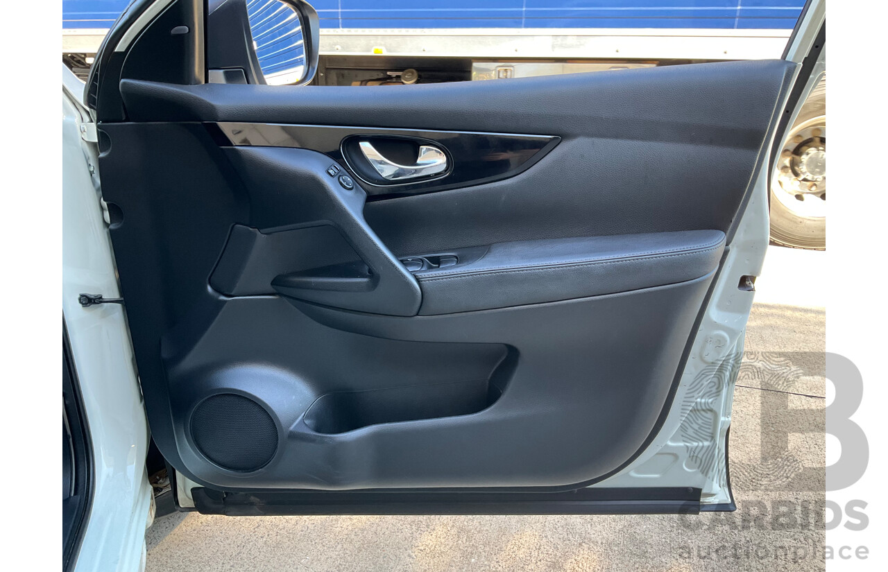 4/2016 Nissan Qashqai TI (4x2) J11 4d Wagon White 2.0L