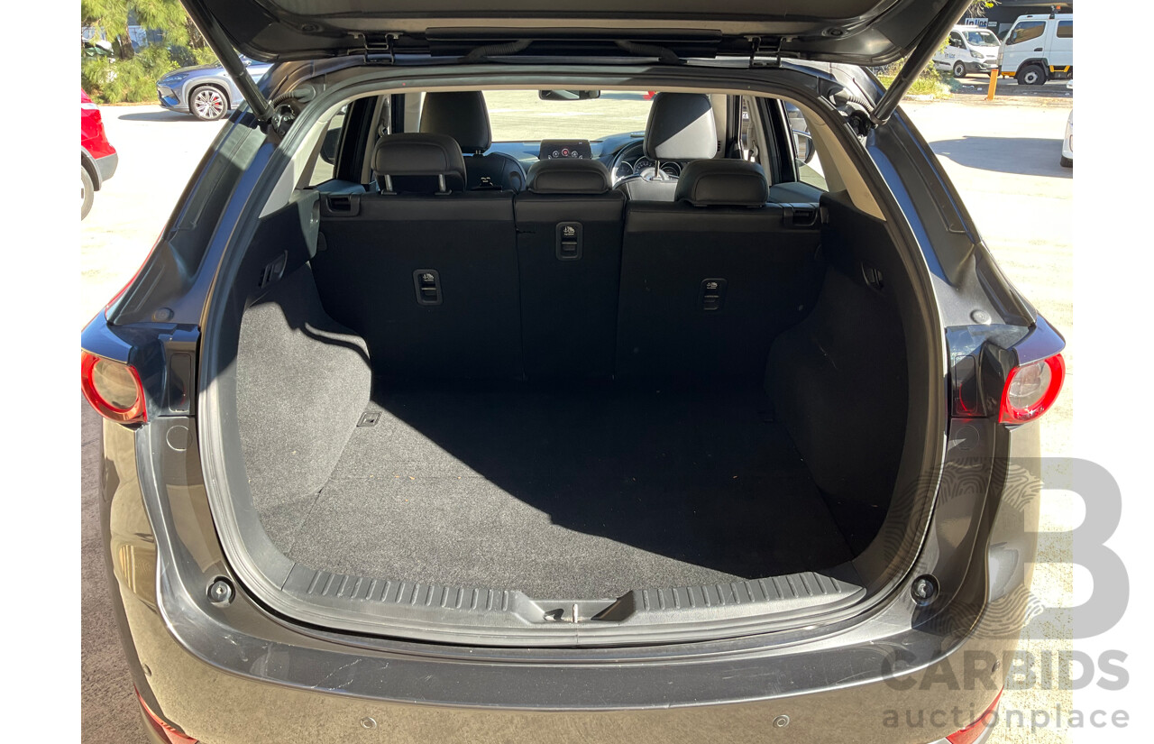 12/2017 Mazda CX-5 Akera (AWD) MY17.5 (KF Series II) 4d Wagon Grey Turbo Diesel 2.2L