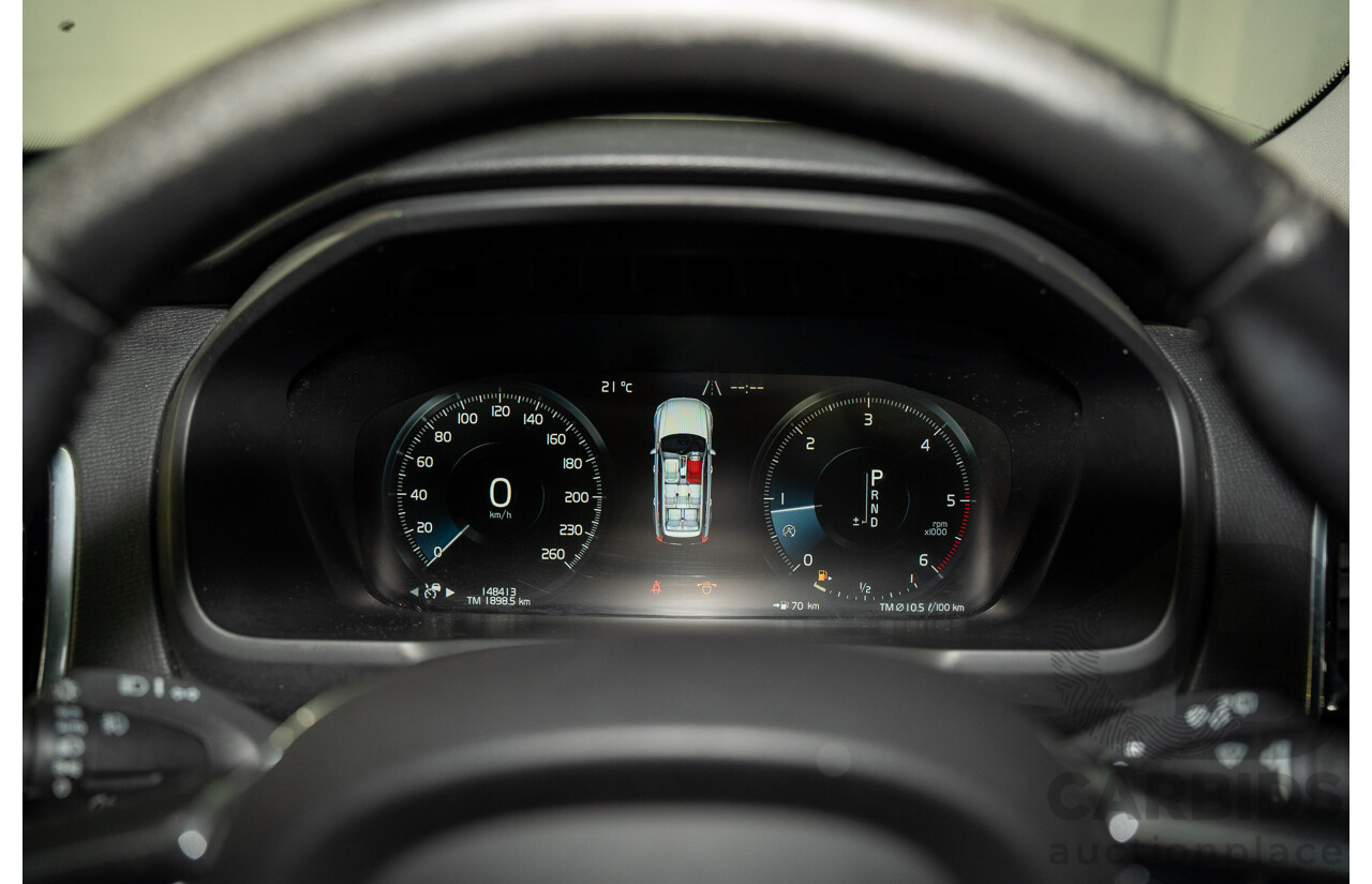 01/2016 Volvo XC90 D5 2.0 Inscription (AWD) 256 MY16 4d Wagon Ice White Turbo Diesel 2.0L