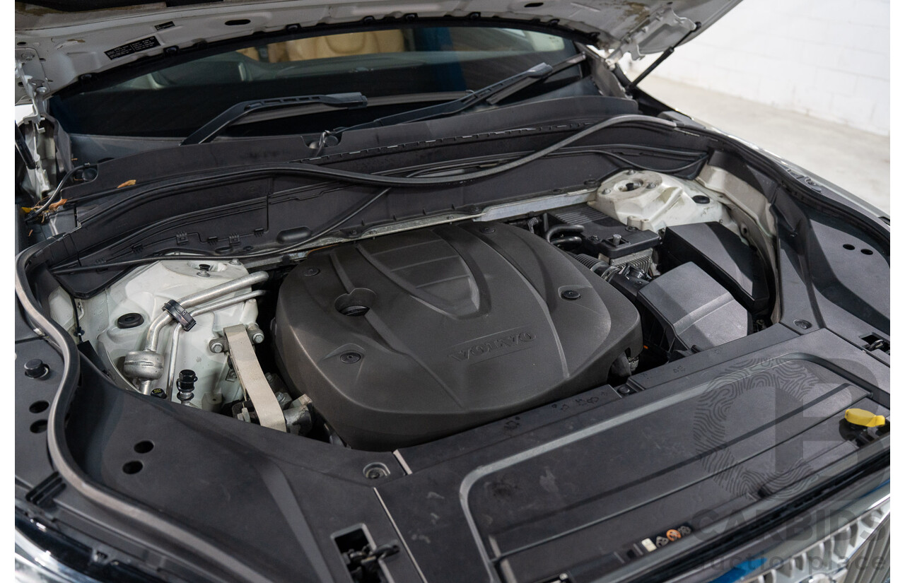 01/2016 Volvo XC90 D5 2.0 Inscription (AWD) 256 MY16 4d Wagon Ice White Turbo Diesel 2.0L