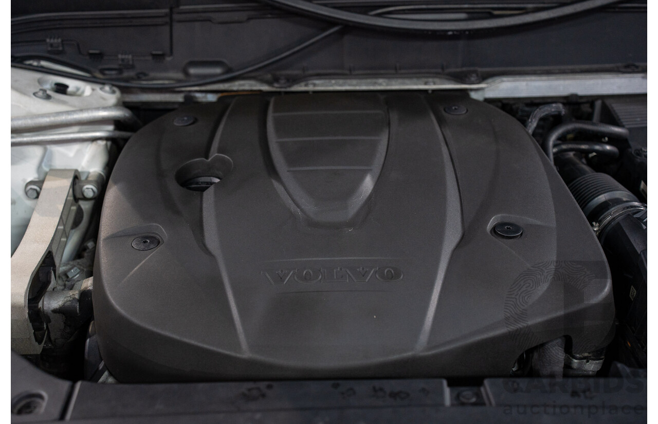 01/2016 Volvo XC90 D5 2.0 Inscription (AWD) 256 MY16 4d Wagon Ice White Turbo Diesel 2.0L