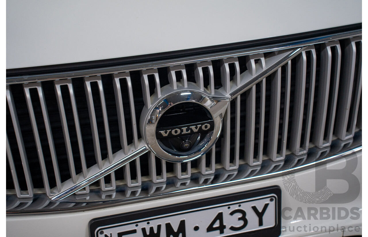 01/2016 Volvo XC90 D5 2.0 Inscription (AWD) 256 MY16 4d Wagon Ice White Turbo Diesel 2.0L