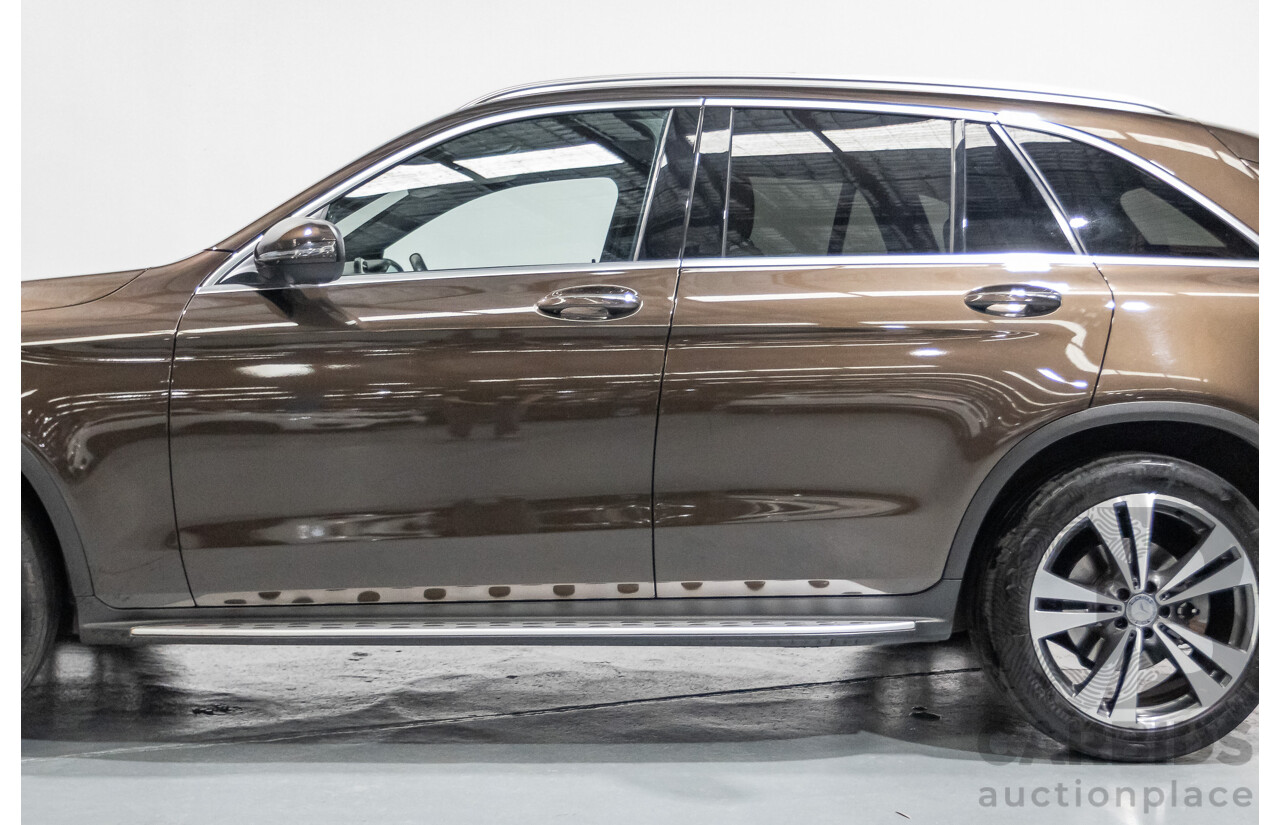 12/2015 Mercedes-Benz GLC 250d (AWD) 253 4D Wagon Dakota Brown Metallic Twin Turbo Diesel 2.1L