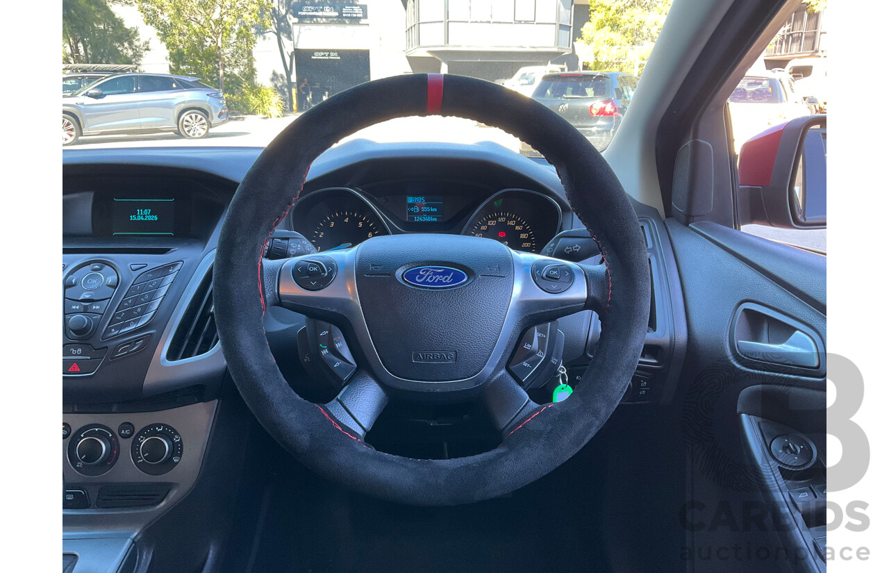 4/2014 Ford Focus Trend LW MK2 Upgrade 5d Hatchback Red 2.0L