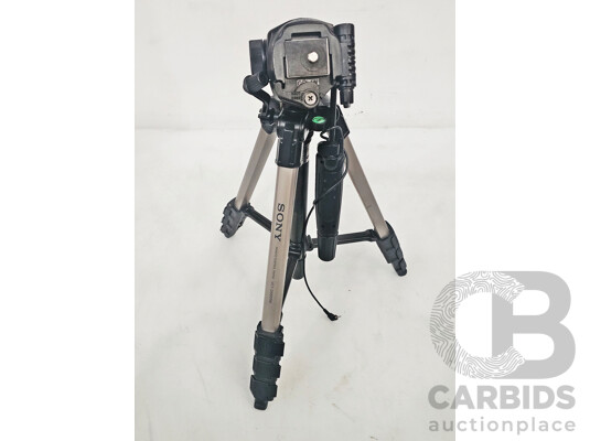 Sony (VCT D680RM) Tripod