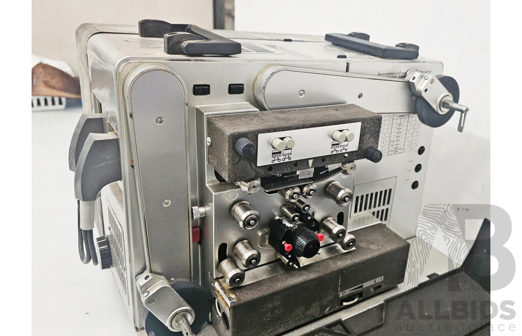 Vintage Bauer Projector