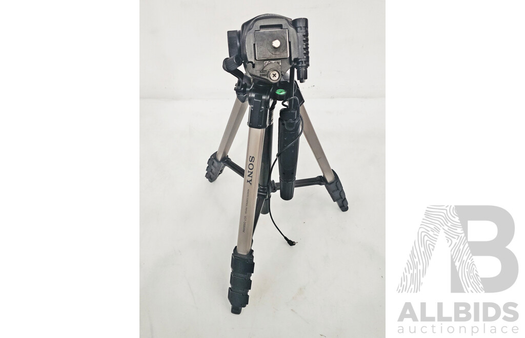 Sony (VCT D680RM) Tripod