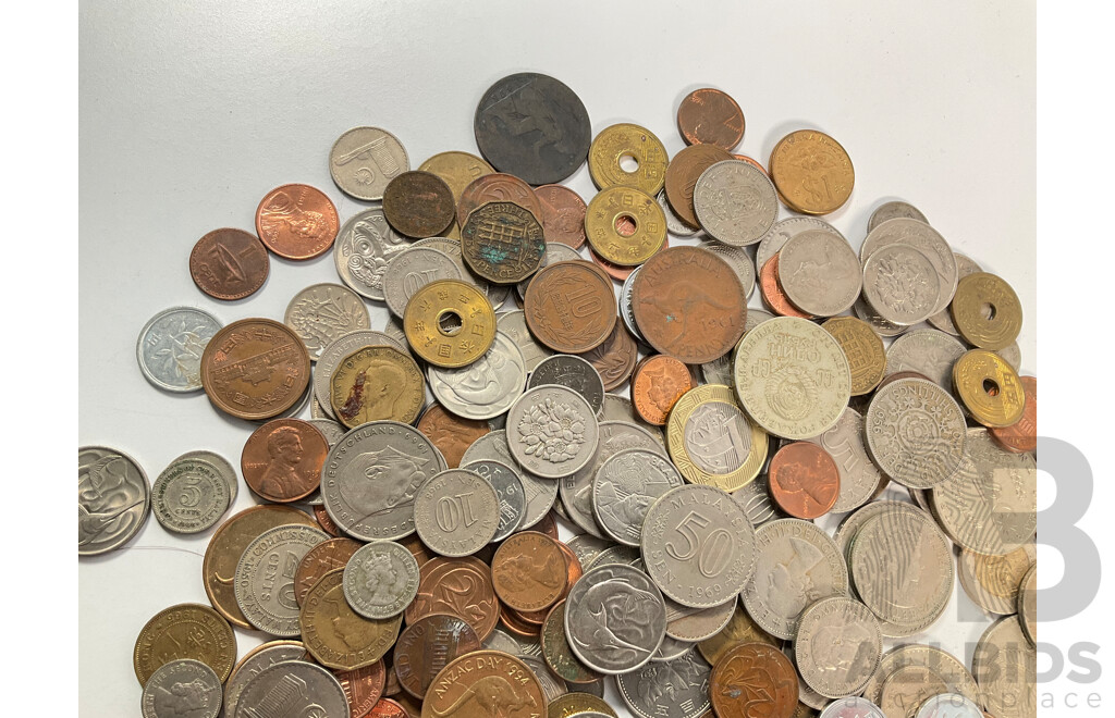 Collection of Vintage International Coins Including Australia, United Kingdom, USSR, Brazil, China, Malaysia, New Zealand and More - Approximately 1.2 Kilograms