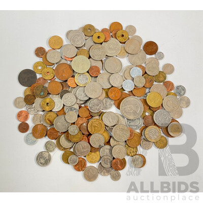 Collection of Vintage International Coins Including Australia, United Kingdom, USSR, Brazil, China, Malaysia, New Zealand and More - Approximately 1.2 Kilograms