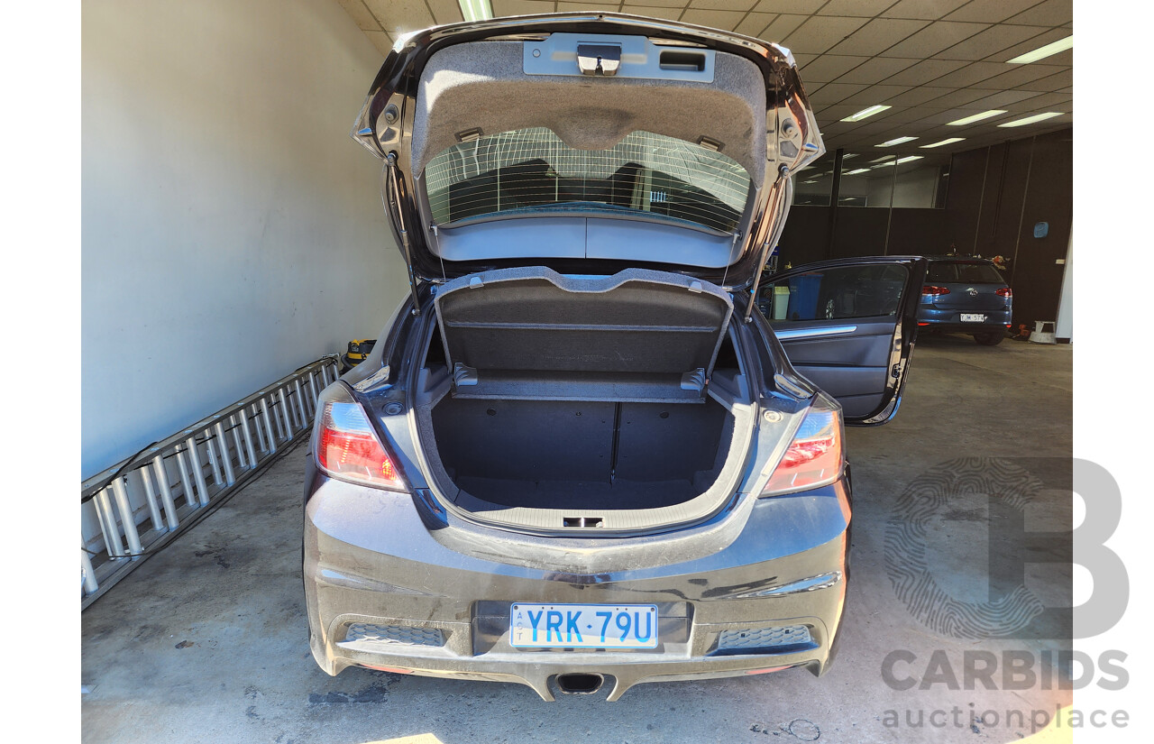 1/2009 Hsv VXR 3d Hatchback Black 2.0L