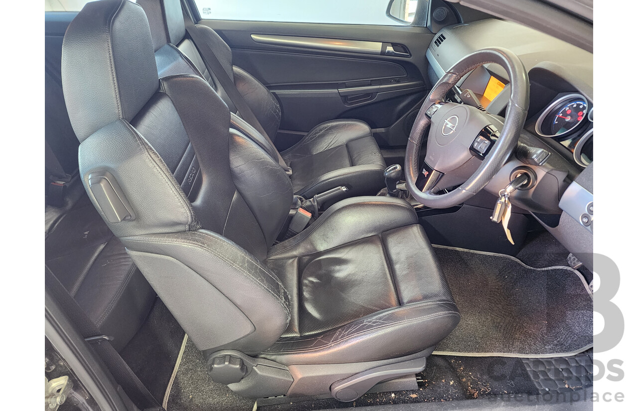 1/2009 Hsv VXR   3d Hatchback Black 2.0L