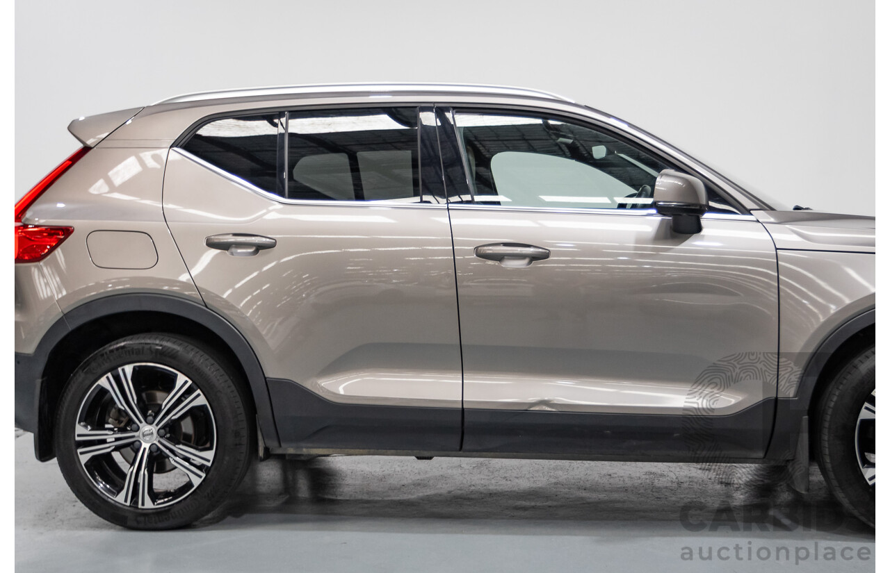 10/2019 Volvo XC40 T4 Inscription (AWD) 536 MY20 4D Wagon Pebble Grey Metallic Turbo 2.0L