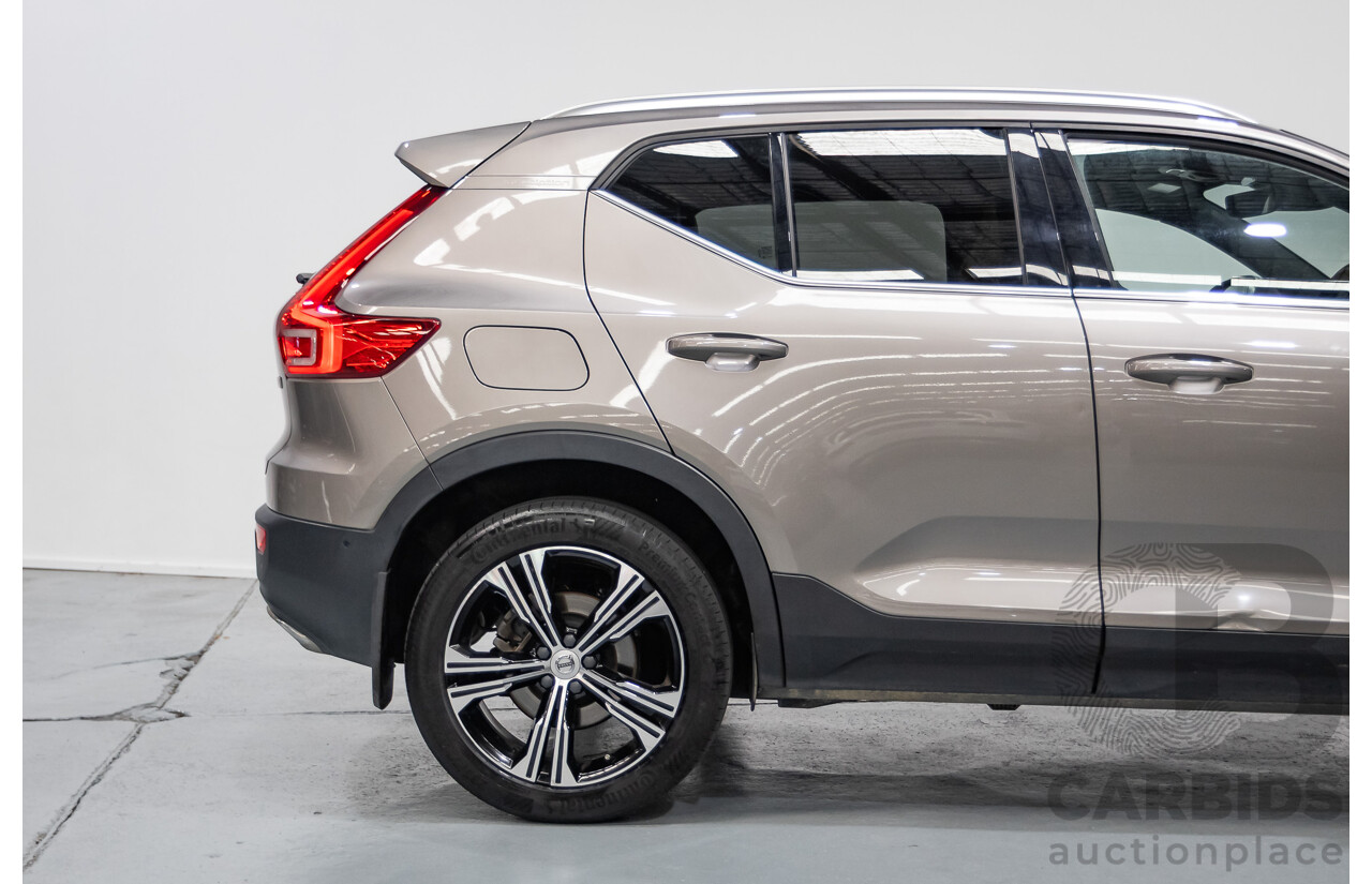 10/2019 Volvo XC40 T4 Inscription (AWD) 536 MY20 4D Wagon Pebble Grey Metallic Turbo 2.0L