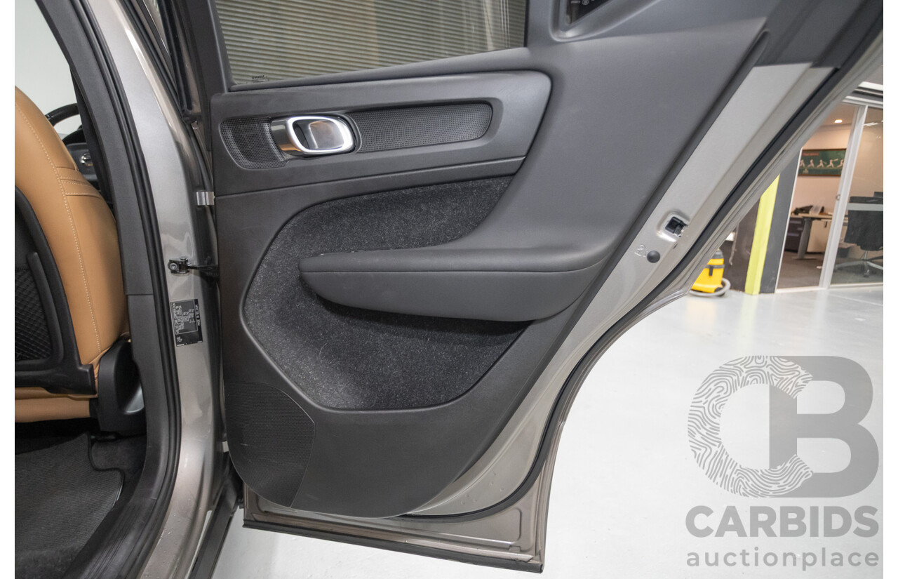 10/2019 Volvo XC40 T4 Inscription (AWD) 536 MY20 4D Wagon Pebble Grey Metallic Turbo 2.0L