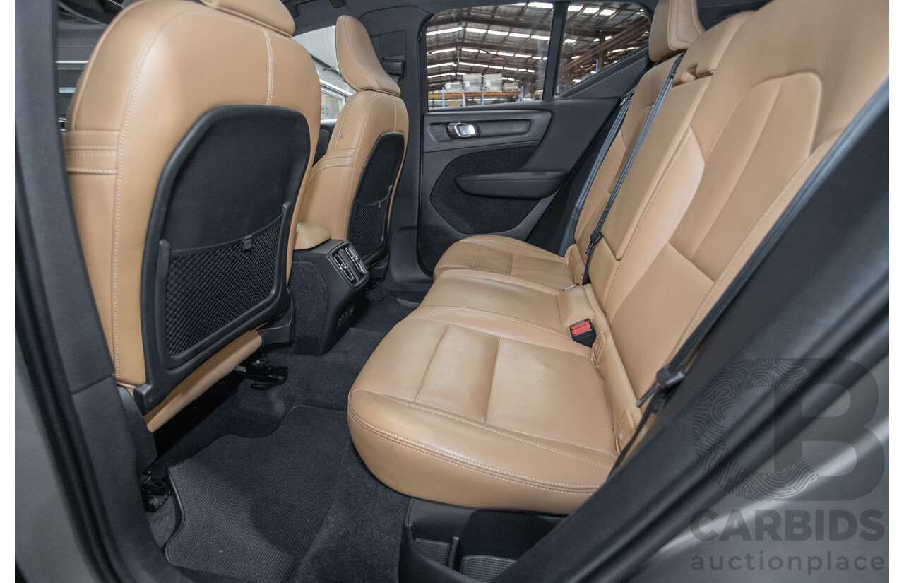 10/2019 Volvo XC40 T4 Inscription (AWD) 536 MY20 4D Wagon Pebble Grey Metallic Turbo 2.0L
