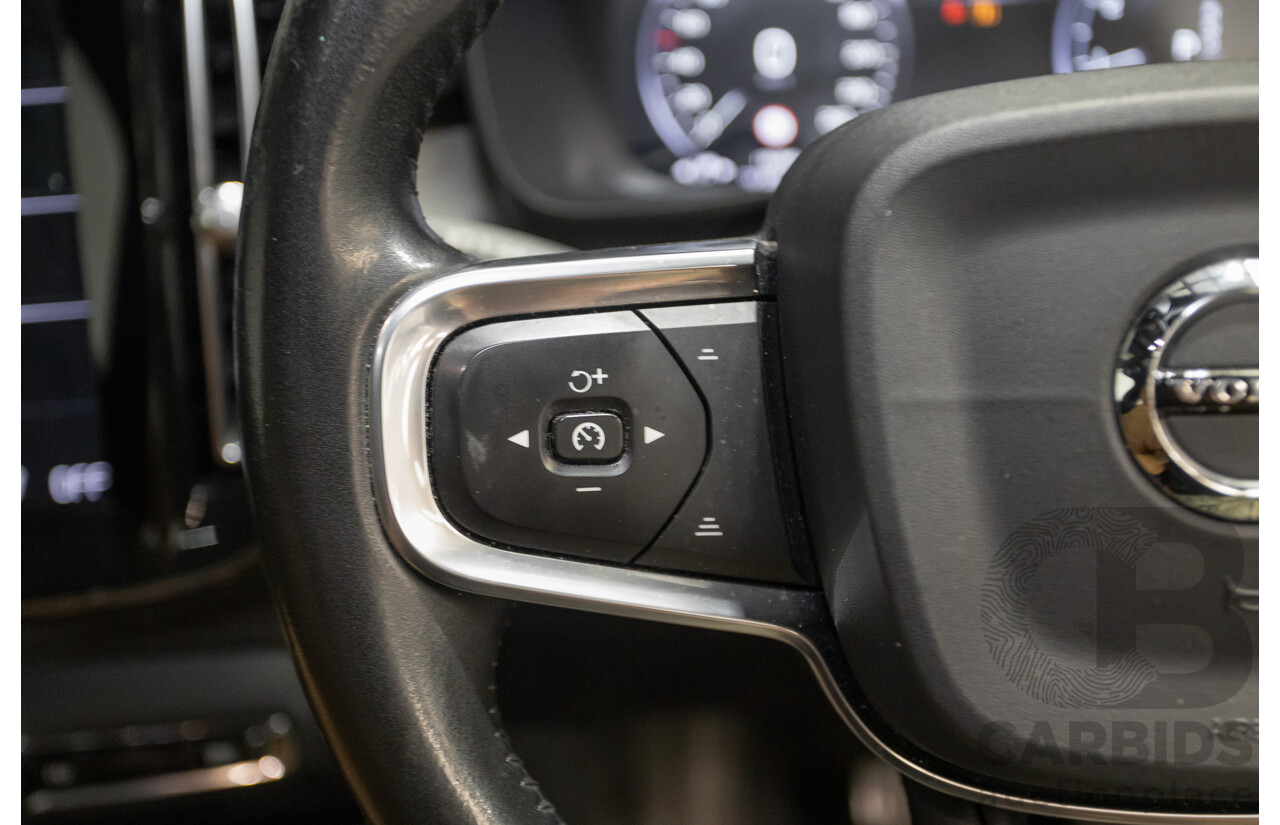 10/2019 Volvo XC40 T4 Inscription (AWD) 536 MY20 4D Wagon Pebble Grey Metallic Turbo 2.0L