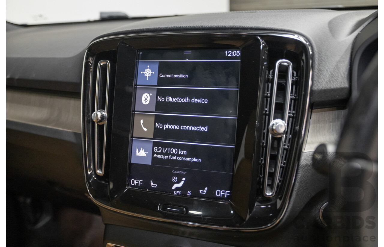 10/2019 Volvo XC40 T4 Inscription (AWD) 536 MY20 4D Wagon Pebble Grey Metallic Turbo 2.0L