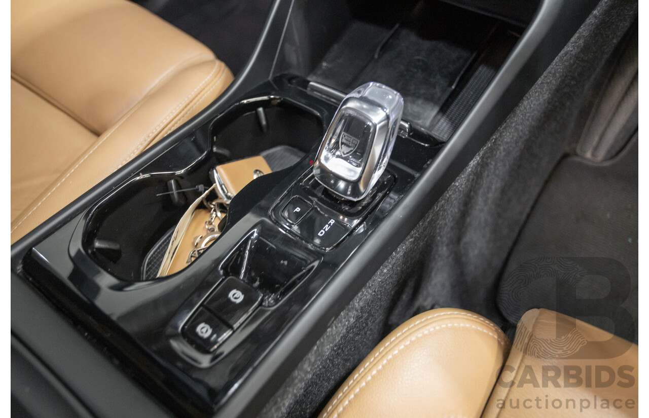 10/2019 Volvo XC40 T4 Inscription (AWD) 536 MY20 4D Wagon Pebble Grey Metallic Turbo 2.0L