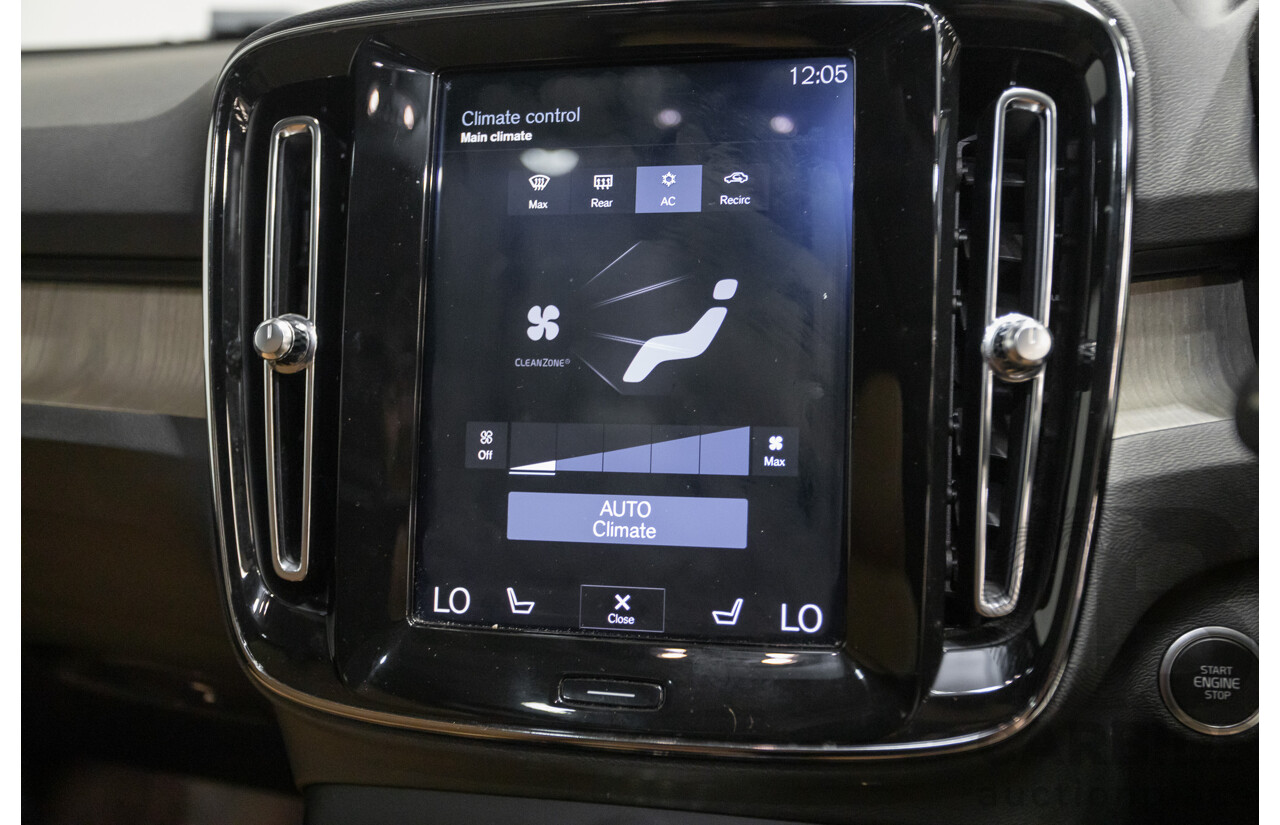 10/2019 Volvo XC40 T4 Inscription (AWD) 536 MY20 4D Wagon Pebble Grey Metallic Turbo 2.0L