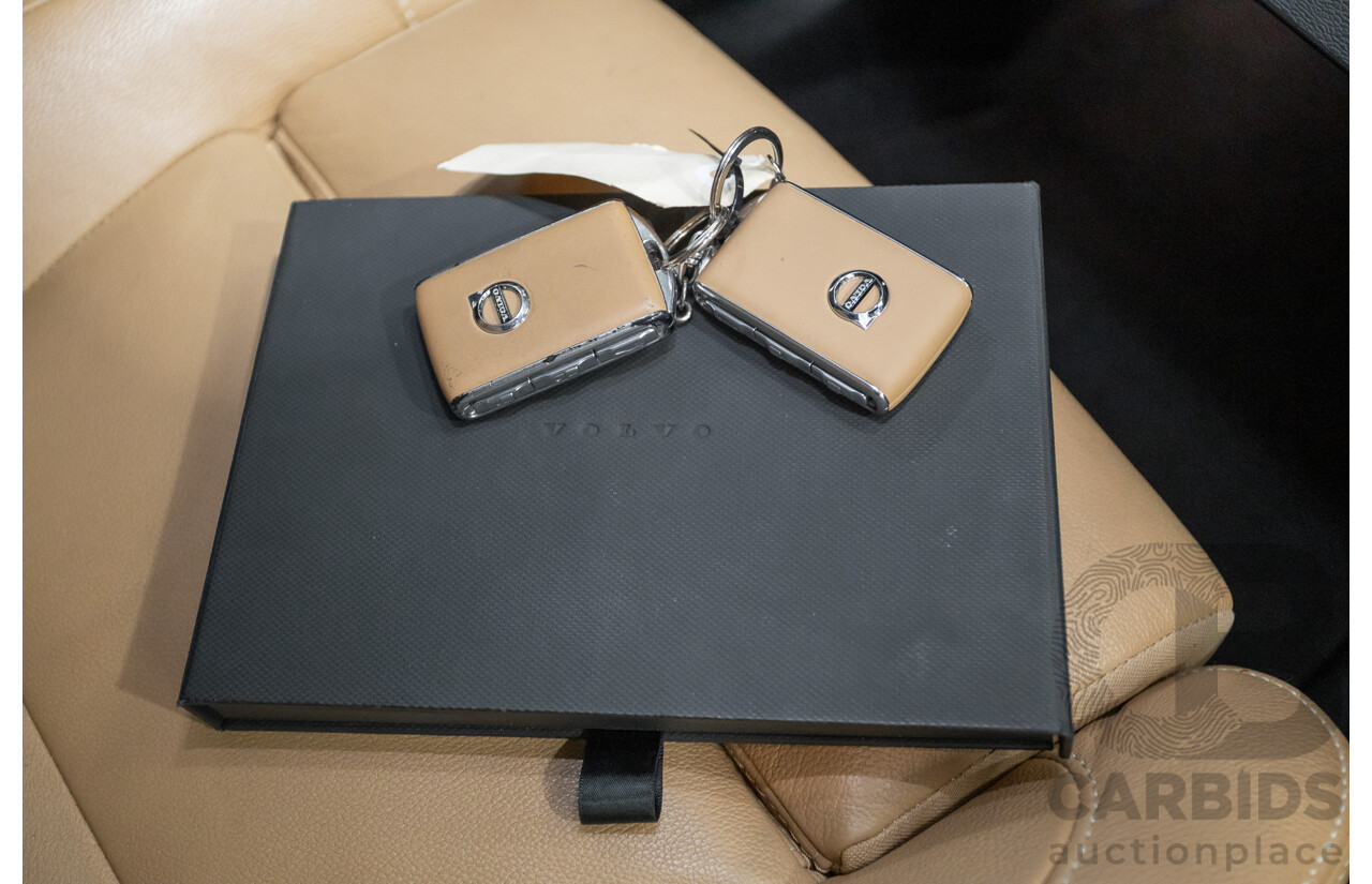 10/2019 Volvo XC40 T4 Inscription (AWD) 536 MY20 4D Wagon Pebble Grey Metallic Turbo 2.0L