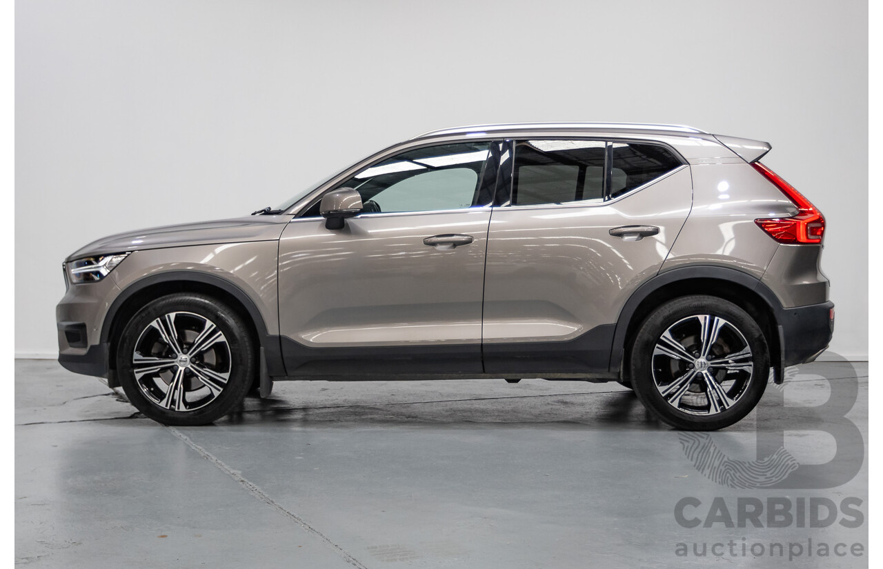 10/2019 Volvo XC40 T4 Inscription (AWD) 536 MY20 4D Wagon Pebble Grey Metallic Turbo 2.0L