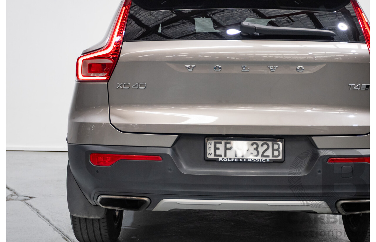 10/2019 Volvo XC40 T4 Inscription (AWD) 536 MY20 4D Wagon Pebble Grey Metallic Turbo 2.0L