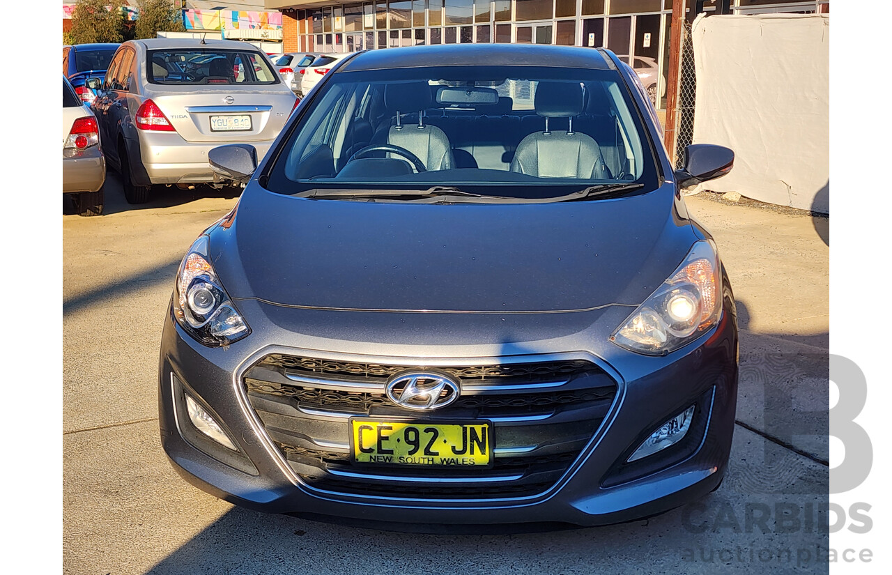 8/2015 Hyundai i30 Active X GD3 SERIES 2 5d Hatchback Grey 1.8L