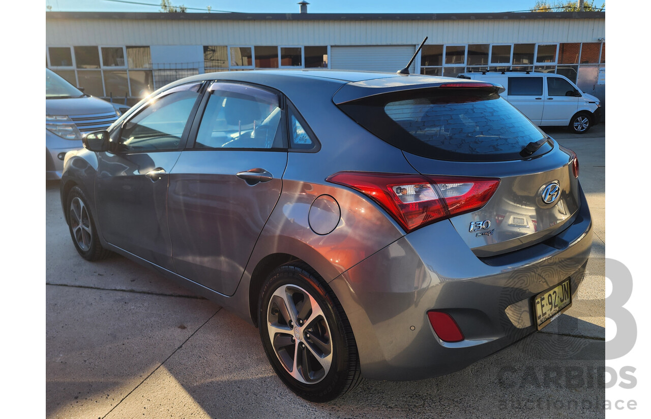 8/2015 Hyundai i30 Active X GD3 SERIES 2 5d Hatchback Grey 1.8L