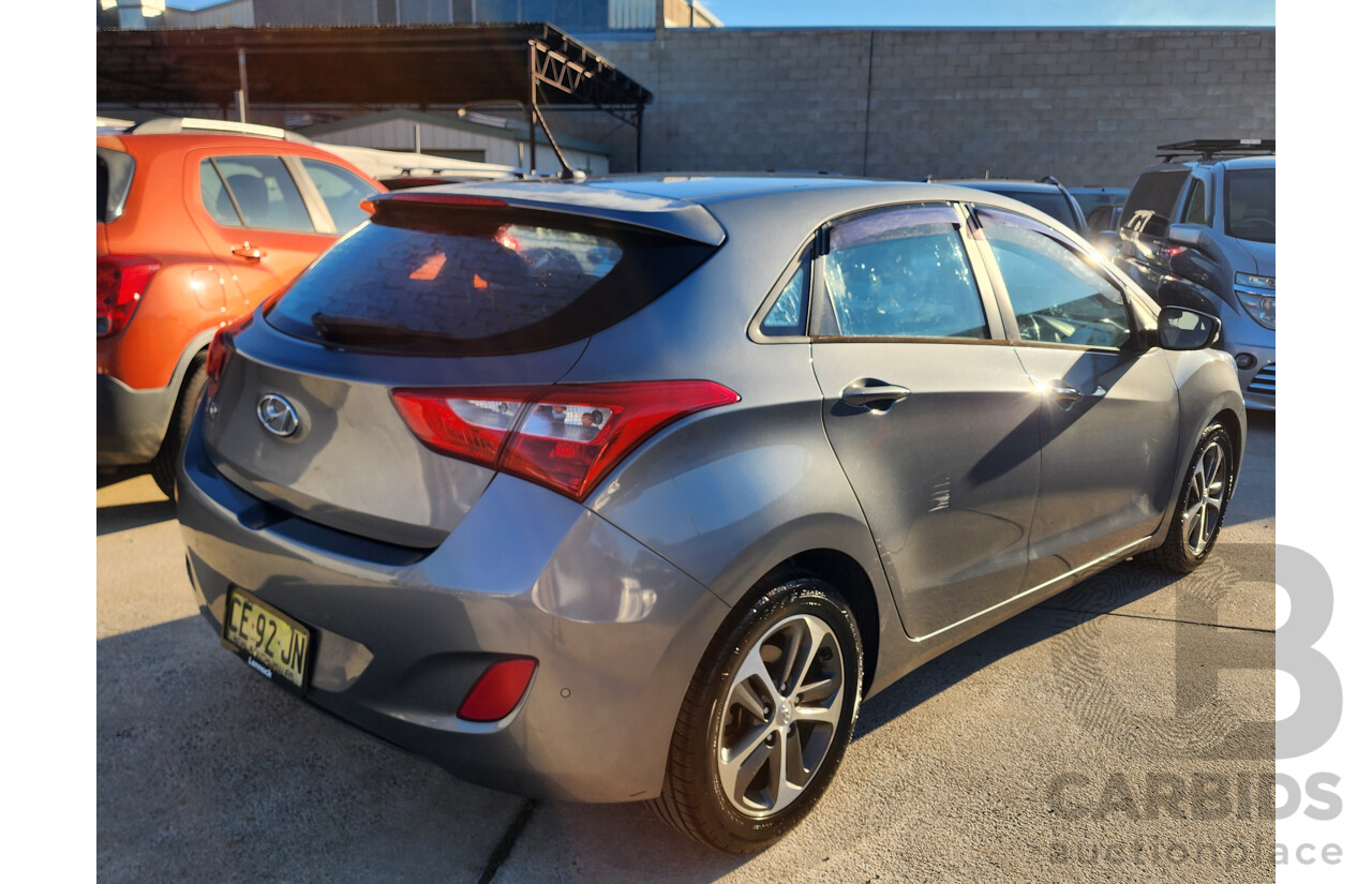 8/2015 Hyundai i30 Active X GD3 SERIES 2 5d Hatchback Grey 1.8L