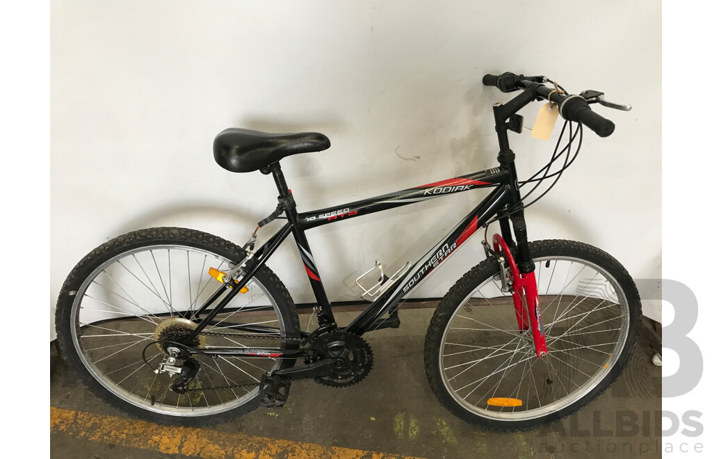 Southern Star Kodiak 18 Speed Mountain Bike