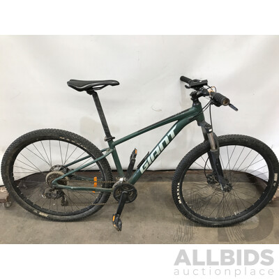 Giant Talon 14 Speed Mountain Bike