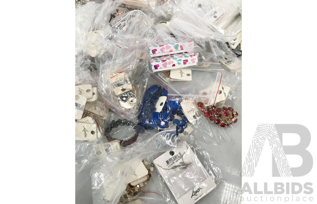 Bulk Lot of Assorted Costume Jewellery and Watches