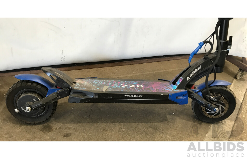 Kaabo Mantis 10 Electric Scooter