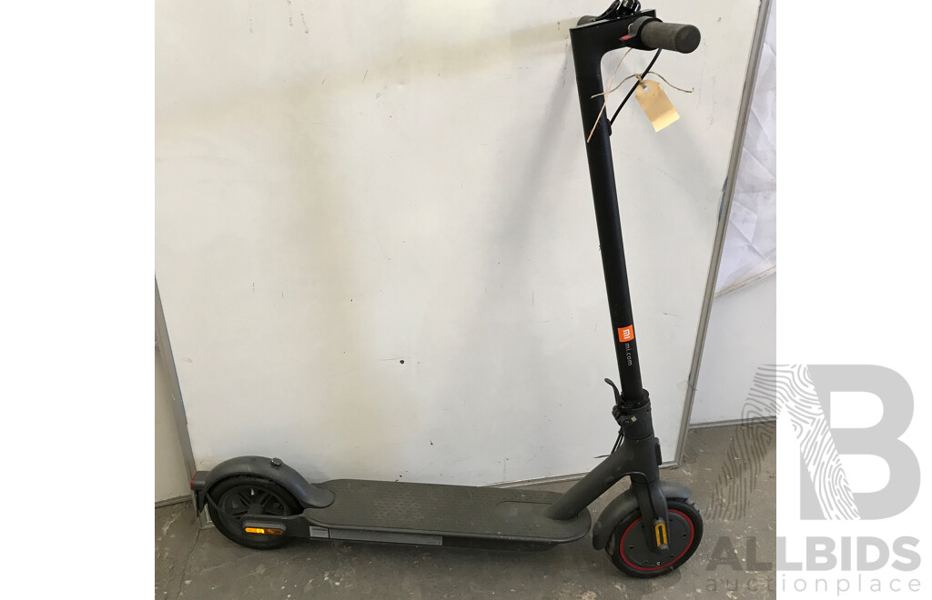 Xiaomi Mi Pro 2 Electric Scooter
