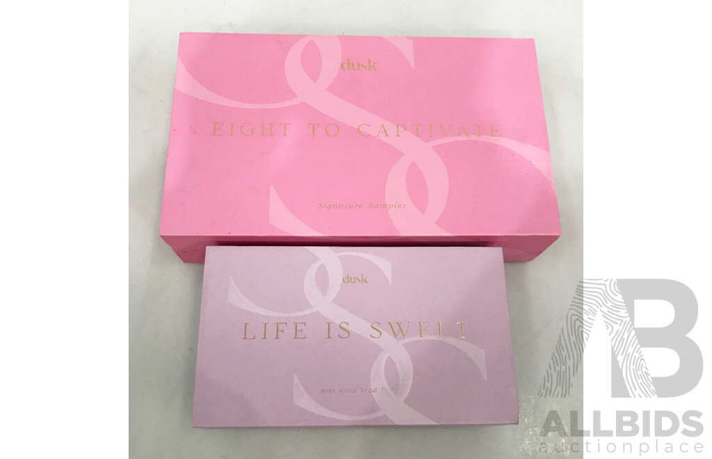 Assorted Dusk Home Fragrance Sets and Other Decorations 