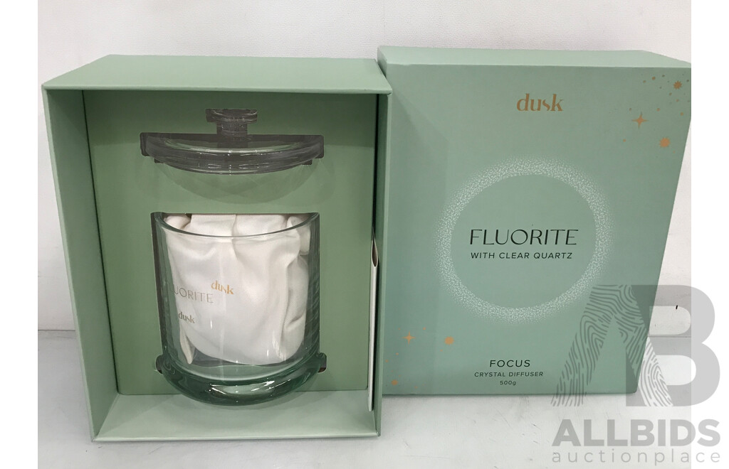 Assorted Dusk Home Fragrance Sets and Other Decorations 