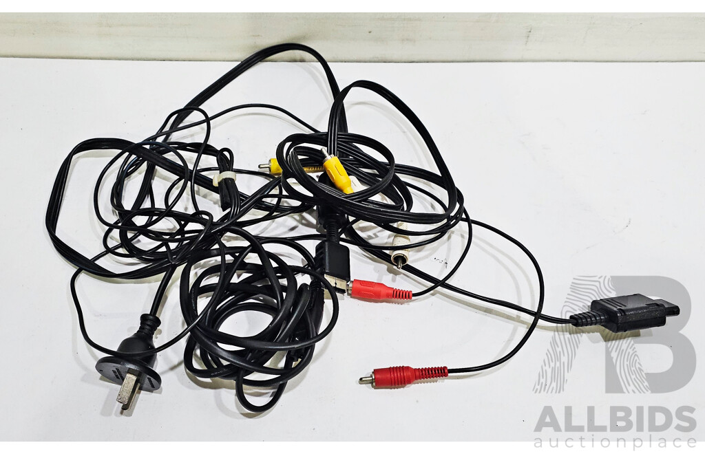 Sony Playstation 2 Video Game Console W/ 3x Controllers & Cables