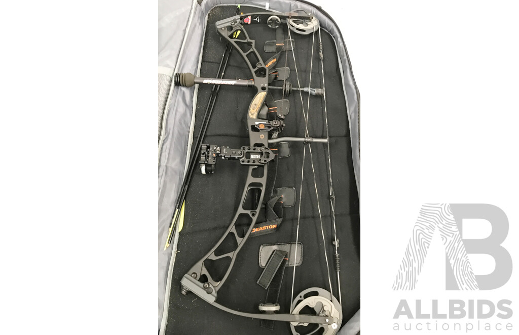 Easton Compound Bow with Arrows and Bag
