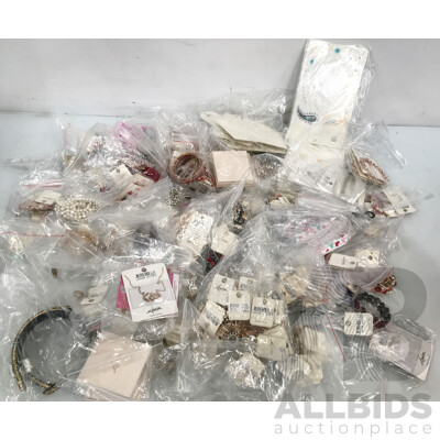 Bulk Lot of Assorted Costume Jewellery and Watches
