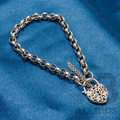 925 Sterling Silver Belcher Bracelet and Heart Locket - 12.74gms