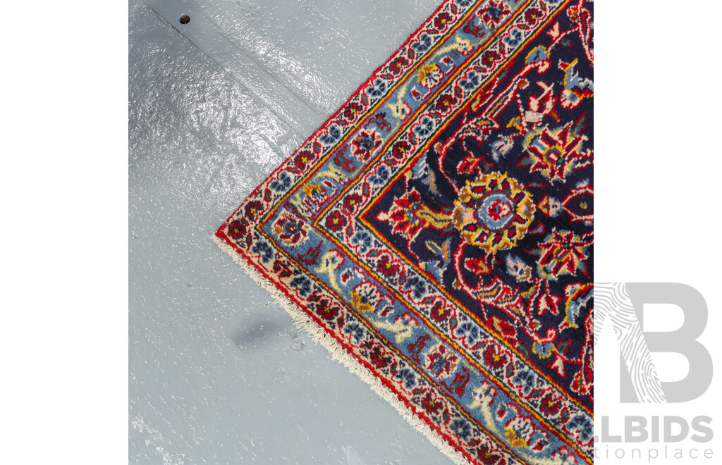Large Hand Knotted Persian Kashan Rug