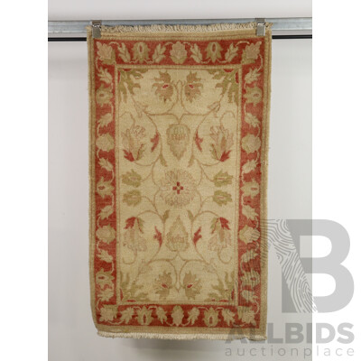 Hand Knotted Persian Kashan Rug