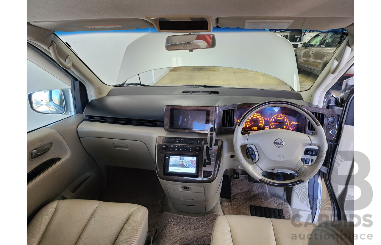 06/2003 Imported Nissan Elgrand Auto 4WD Camper Van Silver 3.5L