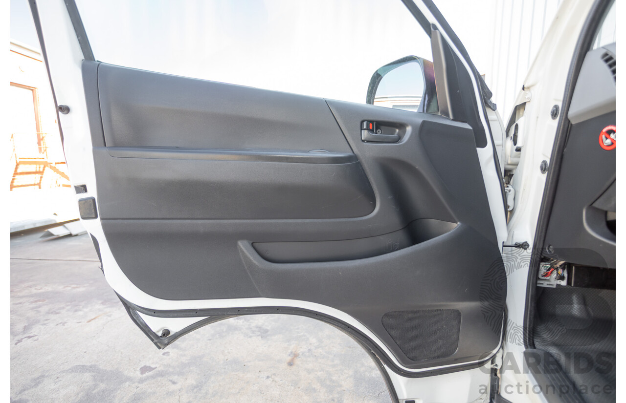 6/2010 Toyota Hiace Commuter KDH223R MY07 Upgrade Bus French Vanilla White Turbo Diesel 3.0L