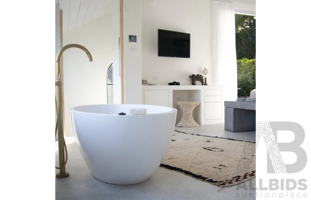 Mojo Oval Freestanding Bath by Marblo - 1500Lx750D X 590H Mm - ORP $4,499
